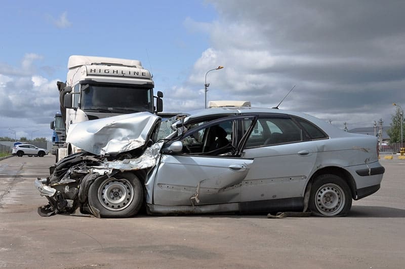 Cómo los Abogados de Accidentes de Camiones Fort Lauderdale Pueden Ayudarlo