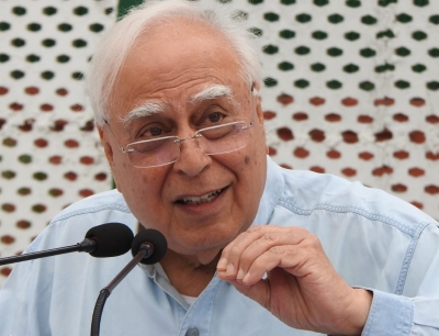 Defectors should be banned from becoming ministers: Kapil Sibal