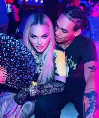 After five month of romance, Madonna splits from lover Andrew Darnell