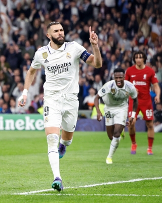 Real Madrid move into Champions League quarter-finals after Liverpool win