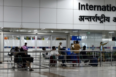 2 Uzbek men held at Delhi airport for smuggling medicines worth Rs 67L