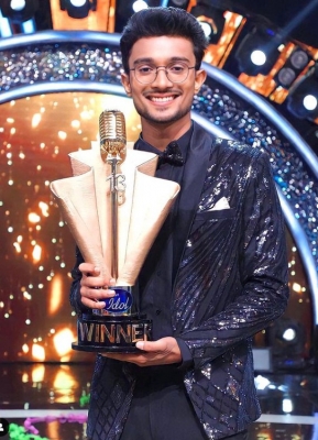 From singing kirtans to bagging ‘Indian Idol 13’ trophy, Rishi Singh shares his journey