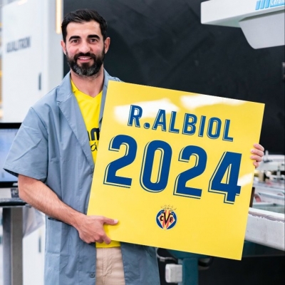 Villarreal veteran Raul Albiol signs for another year